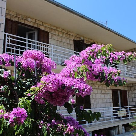 Apartment Antica Supetar Exterior photo