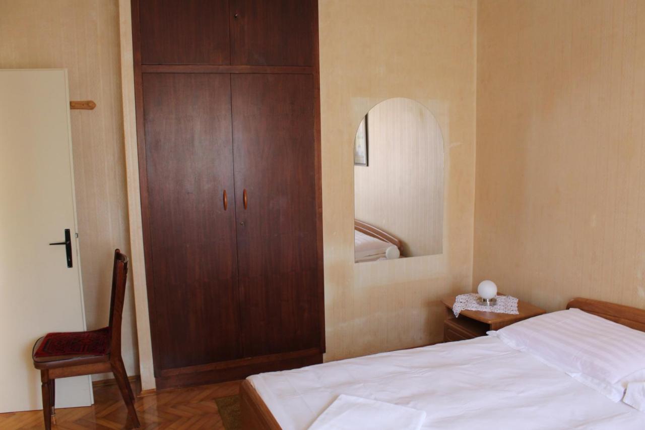 Apartment Antica Supetar Exterior photo